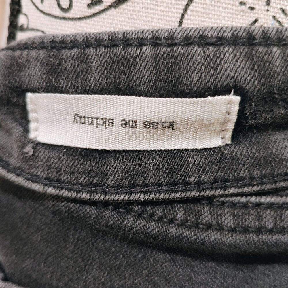 Jessica Simpson Kiss Me Skinny Jeans, Size 16W, Gently Used - Picture 4 of 4